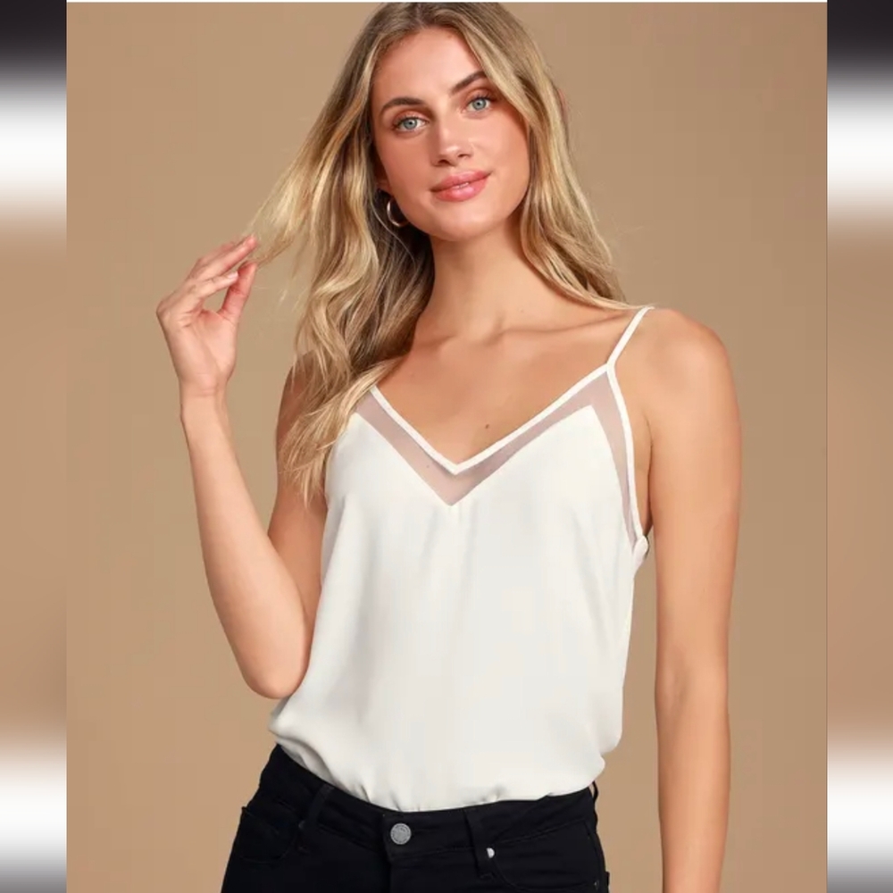 Lulu's White silky camisole - Size L
